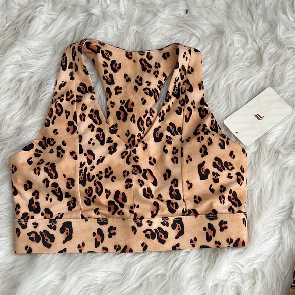 Fabletics Leopard Set - Picture 4 of 7
